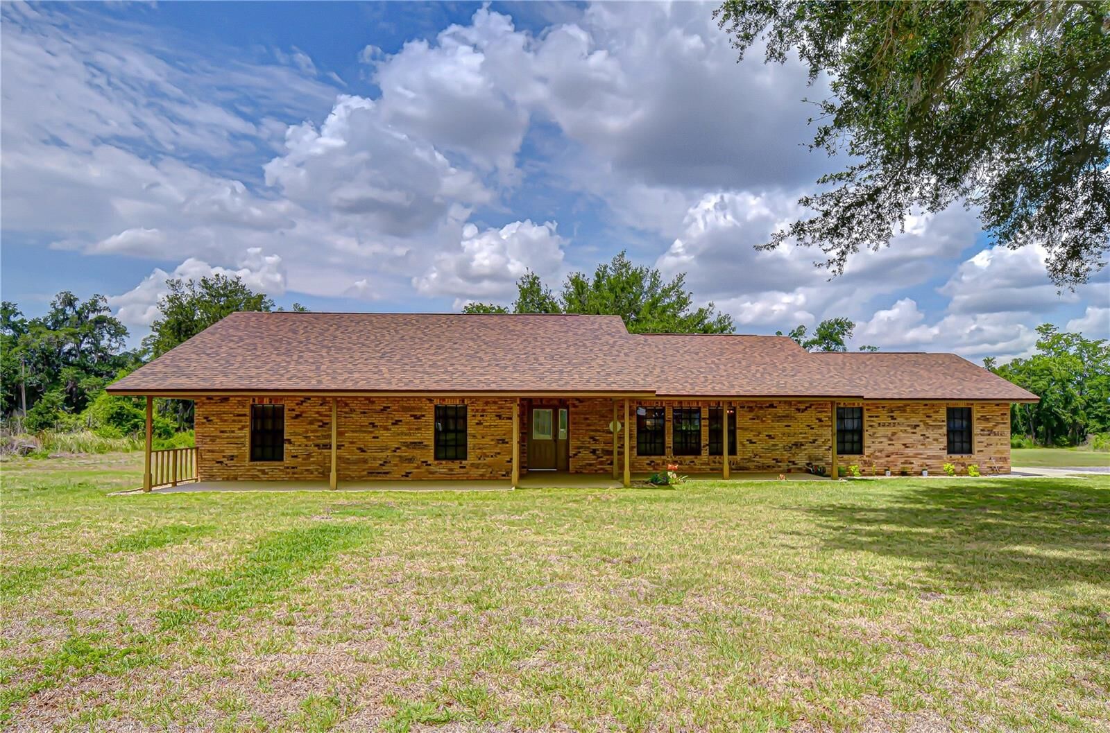 Property Photo: 2623 N Bethlehem Road FL 33565
