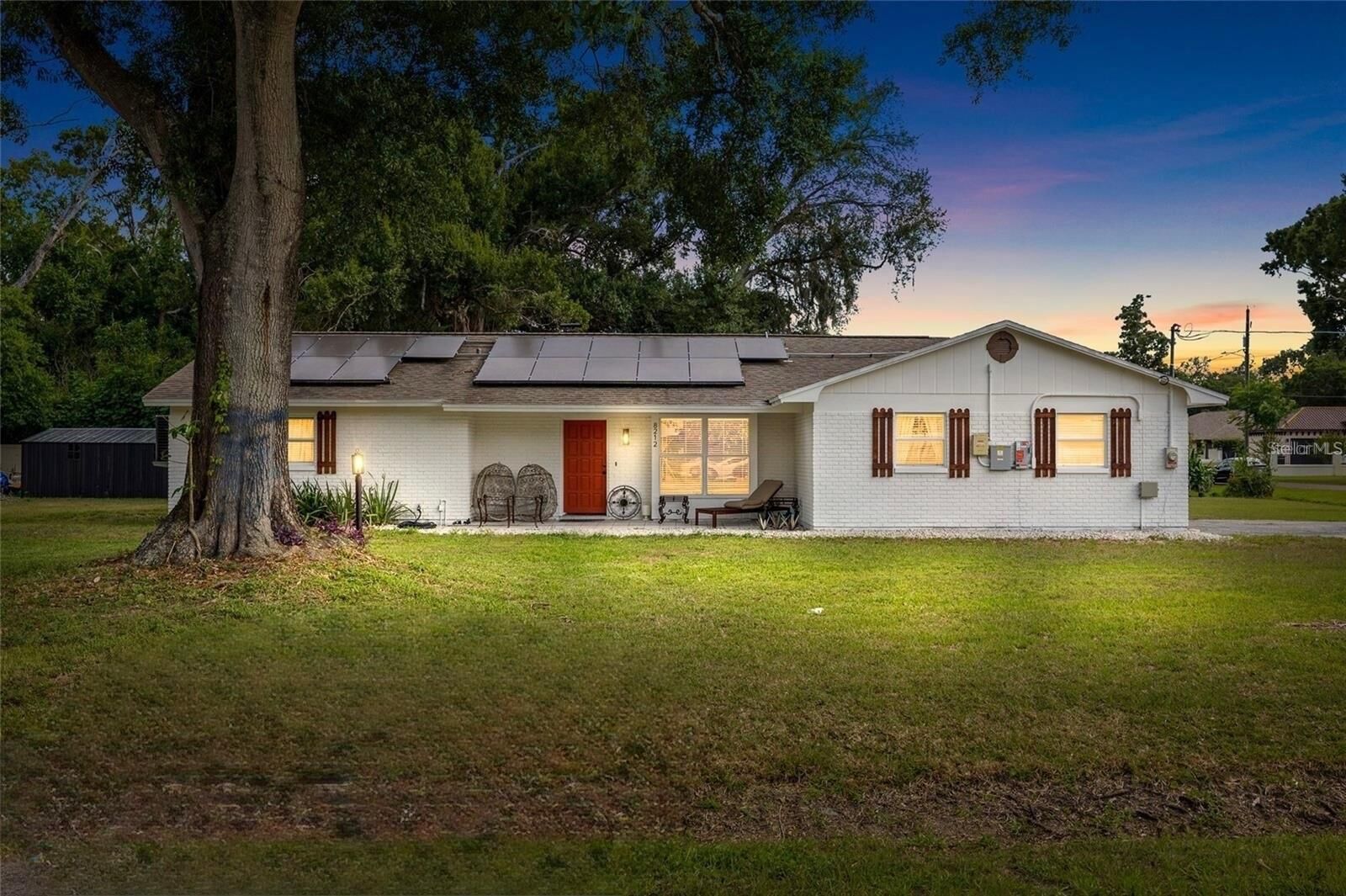 Property Photo:  8212 Sunny Vale Place  FL 33615 