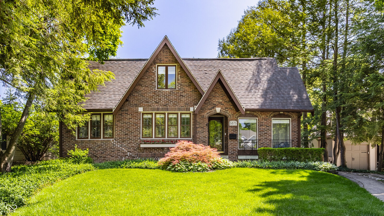 Property Photo: 5875 Guilford Avenue IN 46220
