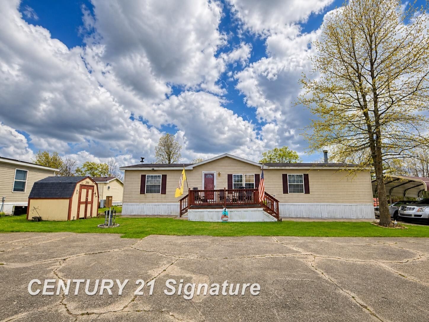 Property Photo:  269 Revolution Court  MI 48507 