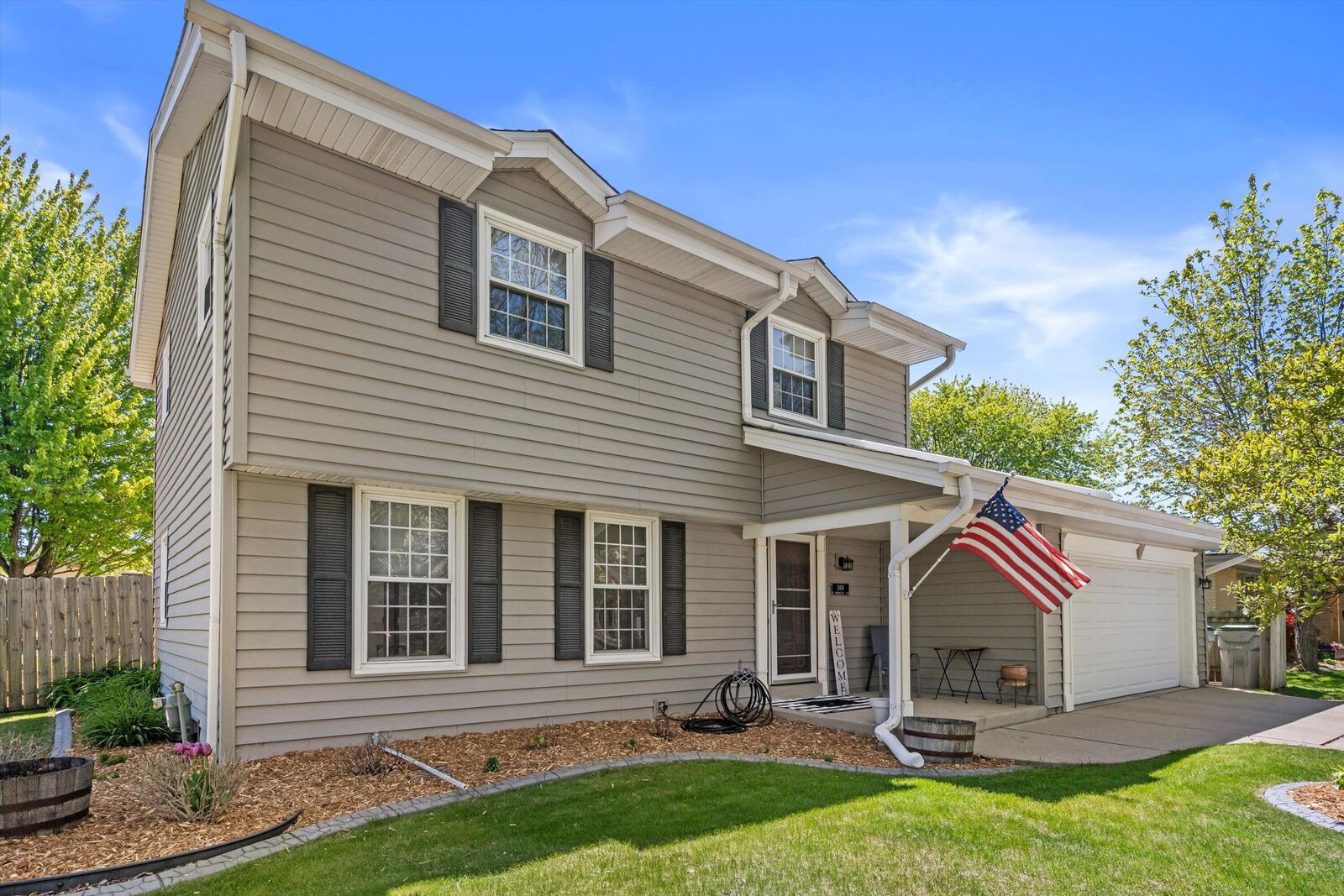 Property Photo:  2401 W Manchester Ave  WI 53221 