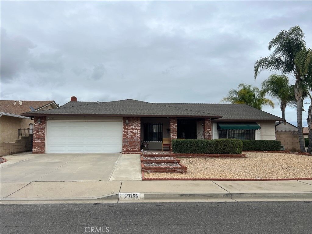 Property Photo: 27166 Dahlia Ct CA 92586