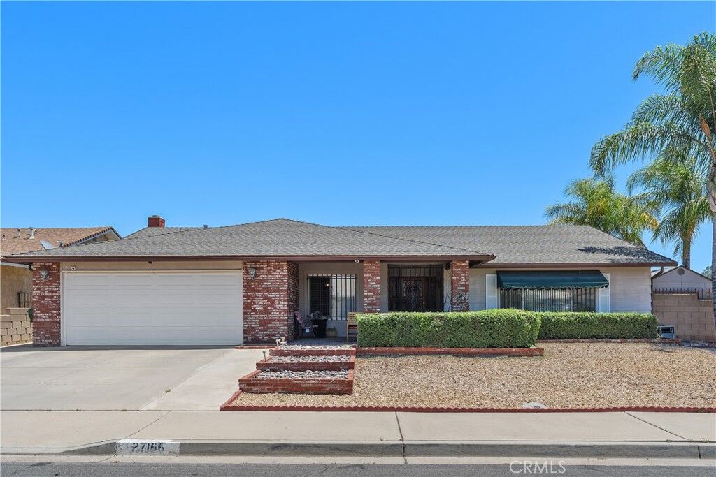 Property Photo: 27166 Dahlia Ct CA 92586