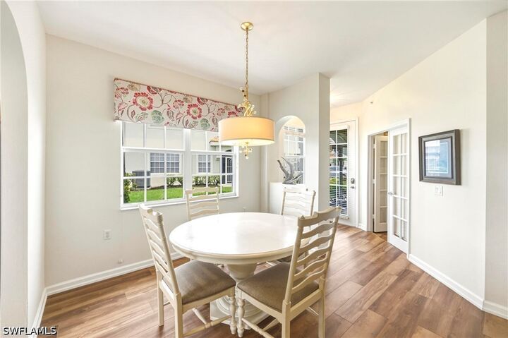 Property Photo: 3053 Driftwood Way 3907 FL 34109
