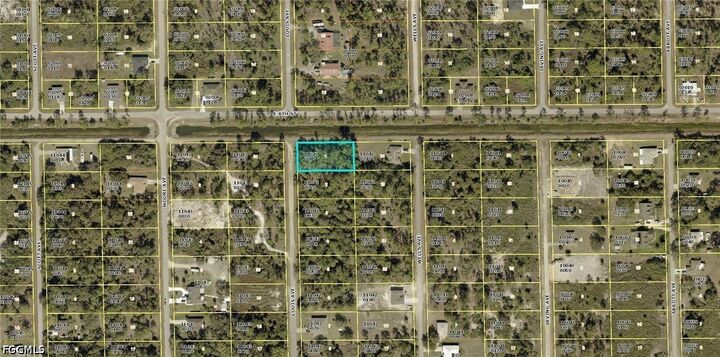 Property Photo: 722 Louis Avenue FL 33972