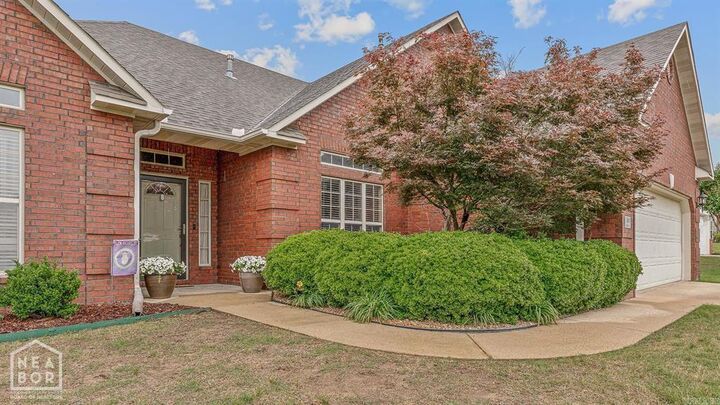 Property Photo:  2112 Quarry Cove  AR 72404 