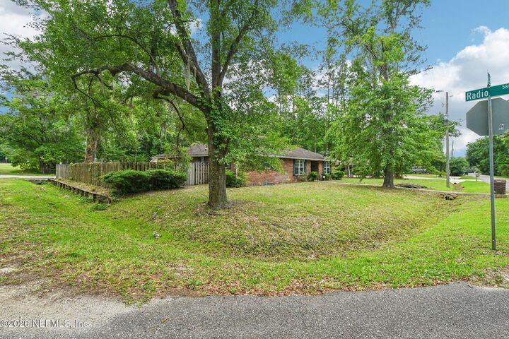 Property Photo:  1479 Lasota Avenue  FL 32205 
