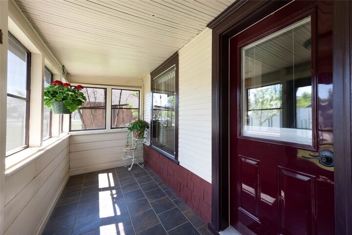 Property Photo:  308 Walnut Street  MT 59859 
