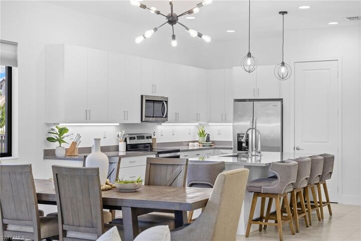 Property Photo: 5101 Gambero Way FL 34142
