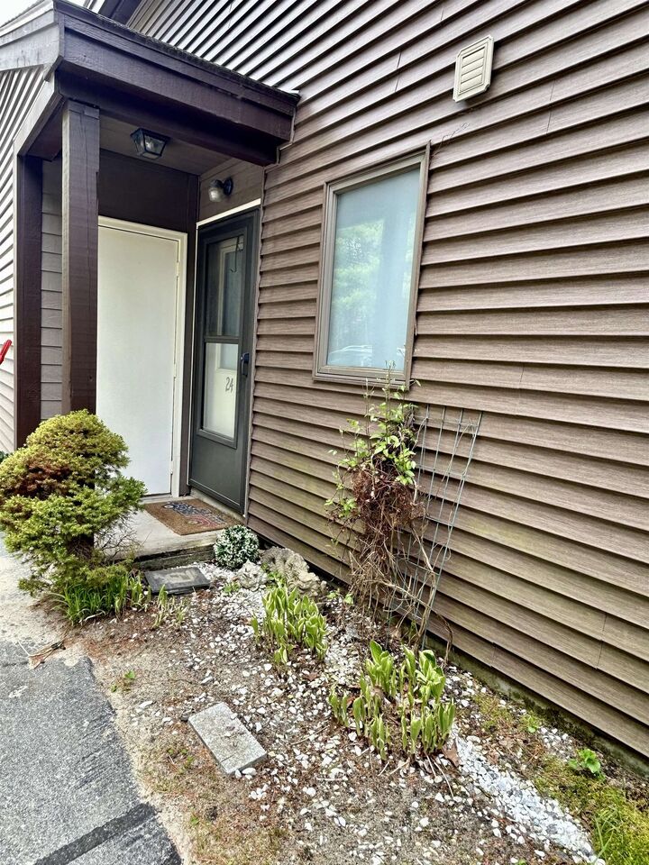 Property Photo:  576 Francestown Road  NH 03442 