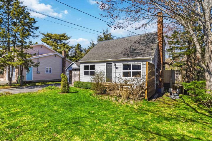 Property Photo:  208 Donaldson Avenue  NS B3M 3B5 