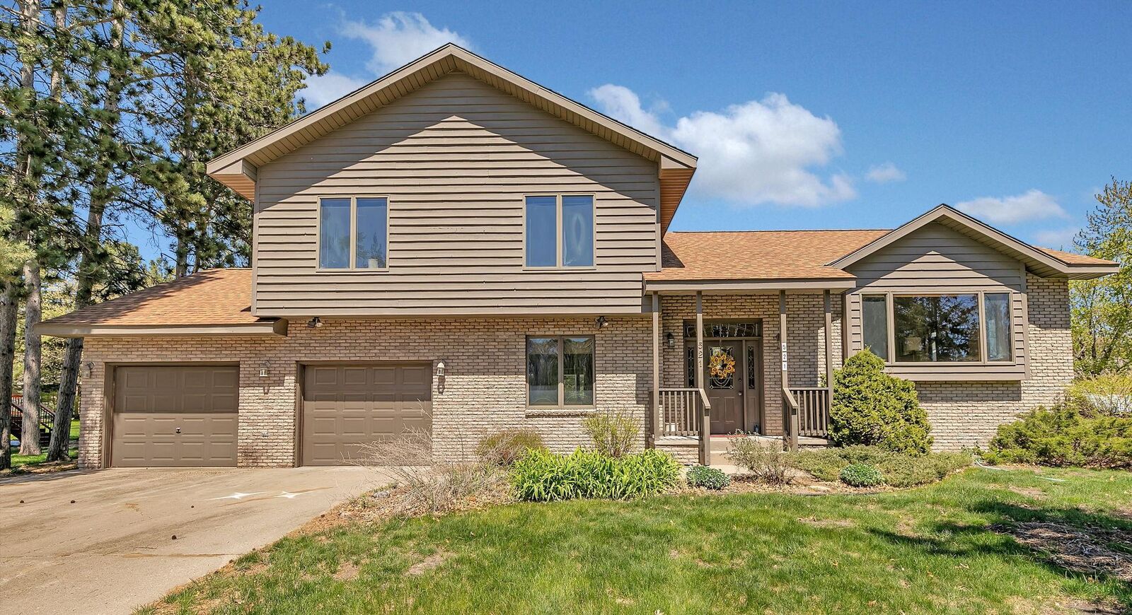Property Photo:  521 2 1/2 Street N  MN 56377 