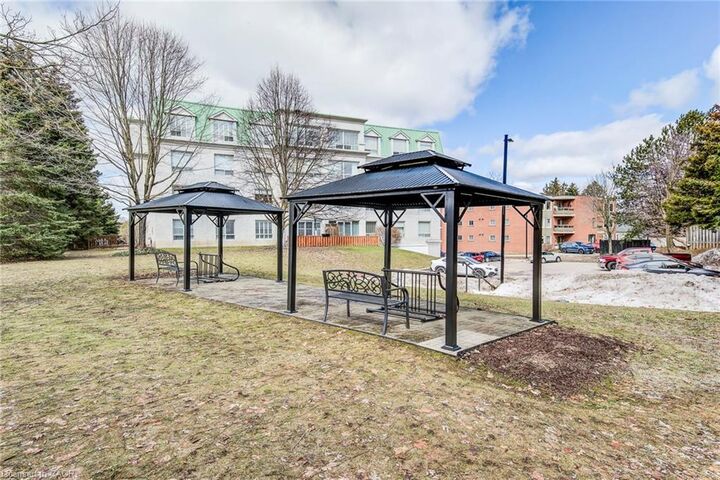 Property Photo:  405 Erb Street W 507  ON N2L 1W7 