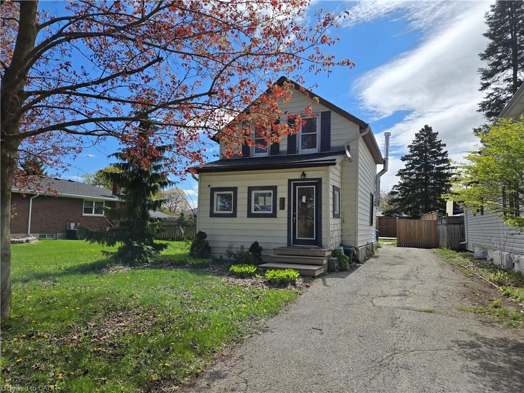Property Photo:  347 Birmingham Street  ON N5A 2T9 