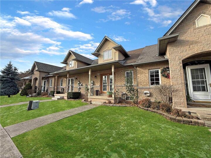 Property Photo:  47 Dynasty Avenue  ON L8G 4Z5 
