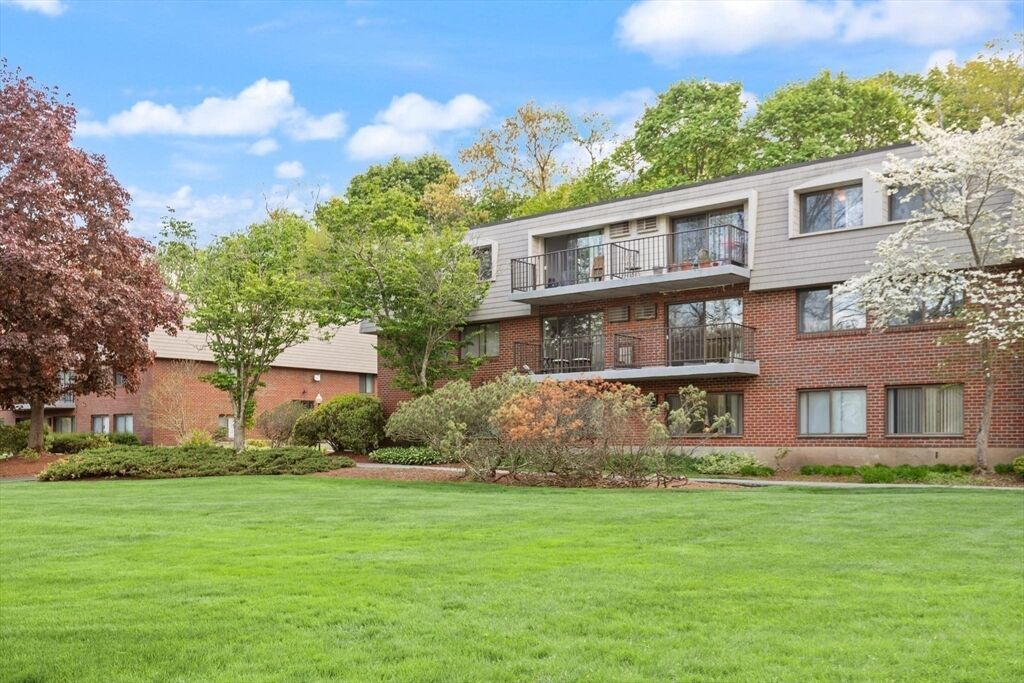 Property Photo: 575 Broad St 312 MA 02189