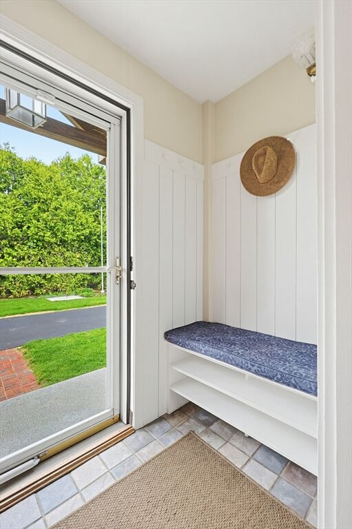 Property Photo:  13 Lawrence Circle  MA 02052 