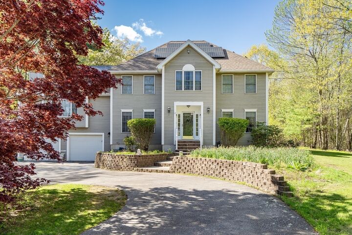 Property Photo:  3 Avalon Court  MA 01844 