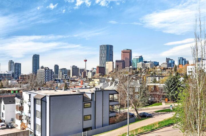 Property Photo:  540 5 Avenue NE 206  AB T2E 0L2 