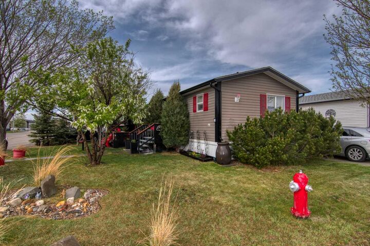 Property Photo:  501 Station Street  AB T1M 0A9 