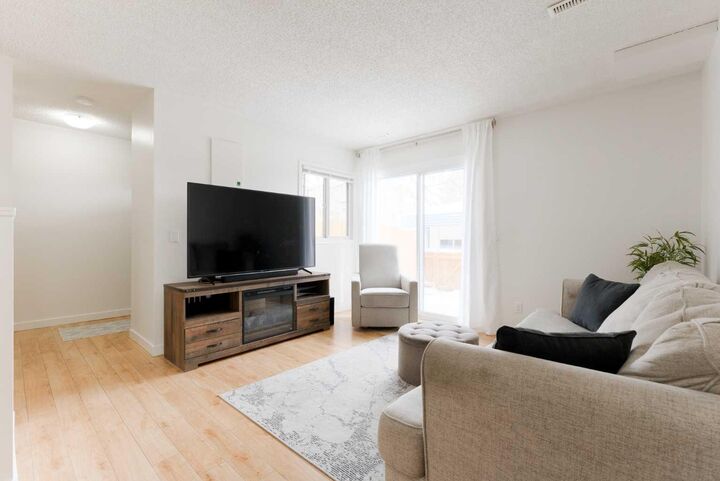 Property Photo:  420 Grier Avenue NE 23  AB T2K 5X6 