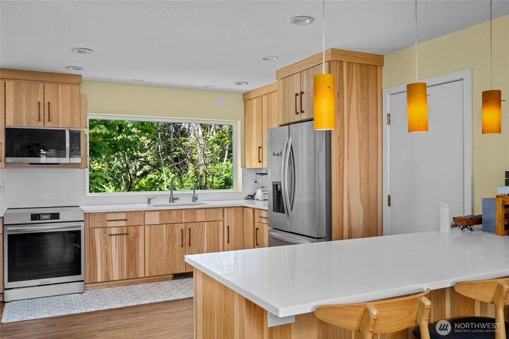 Property Photo: 1311 Clearbrook Drive WA 98229
