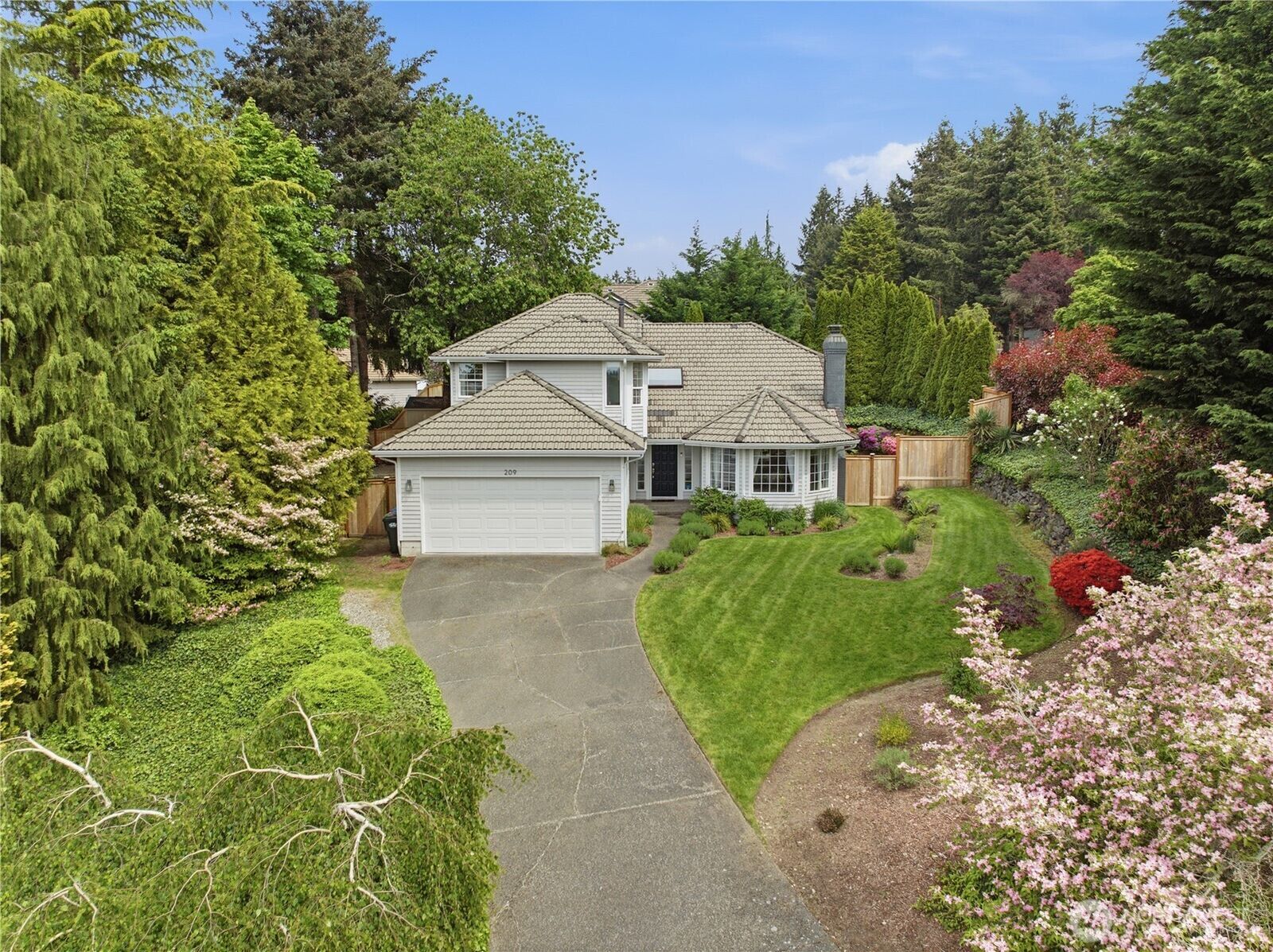 Property Photo: 209 Casey Court WA 98388