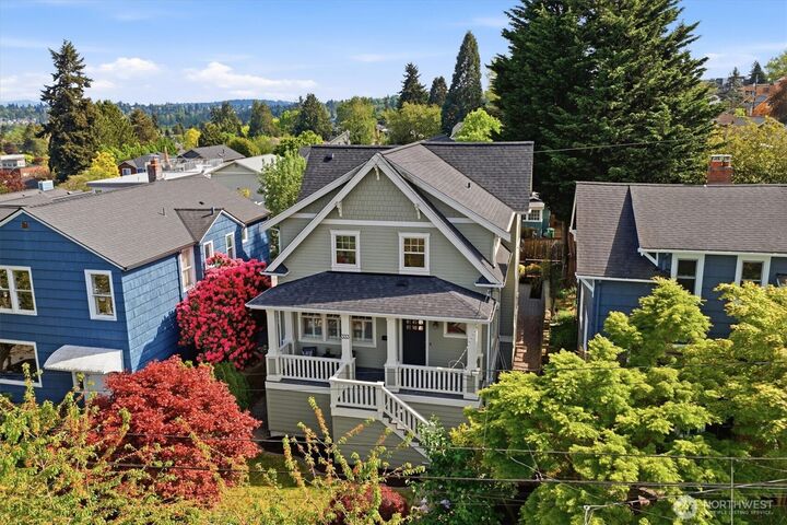 Property Photo:  333 N 78th Street  WA 98103 