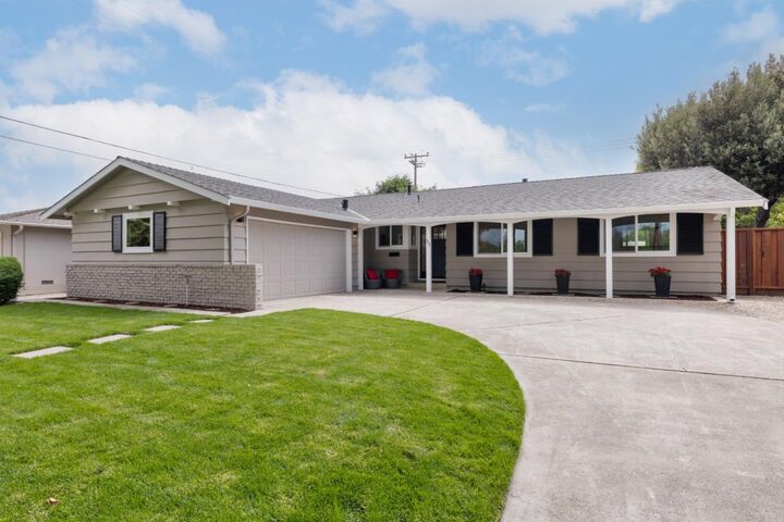 Property Photo:  343 Redwood Avenue  CA 95051 