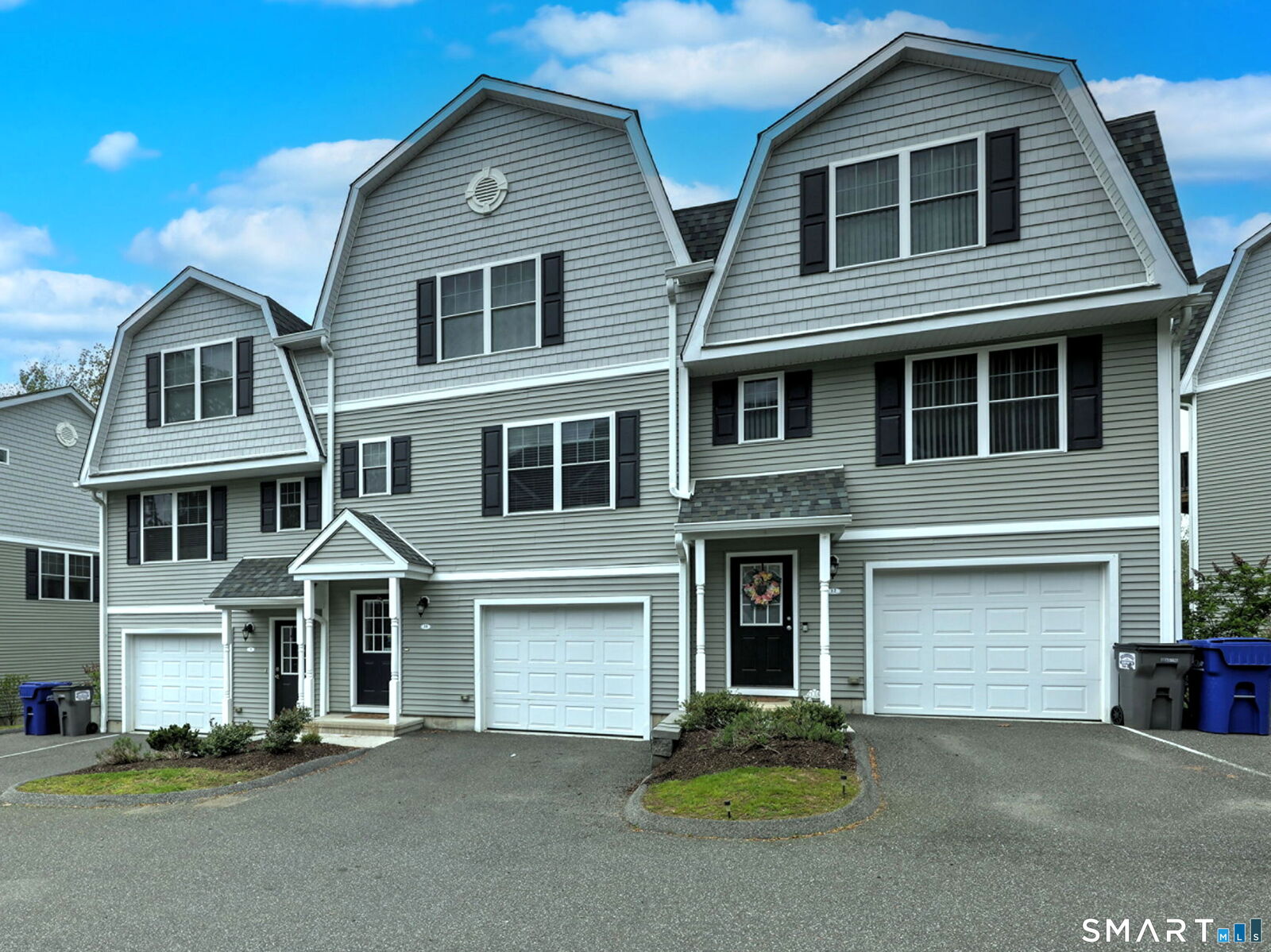 Property Photo:  10 Barnum Court 10  CT 06801 