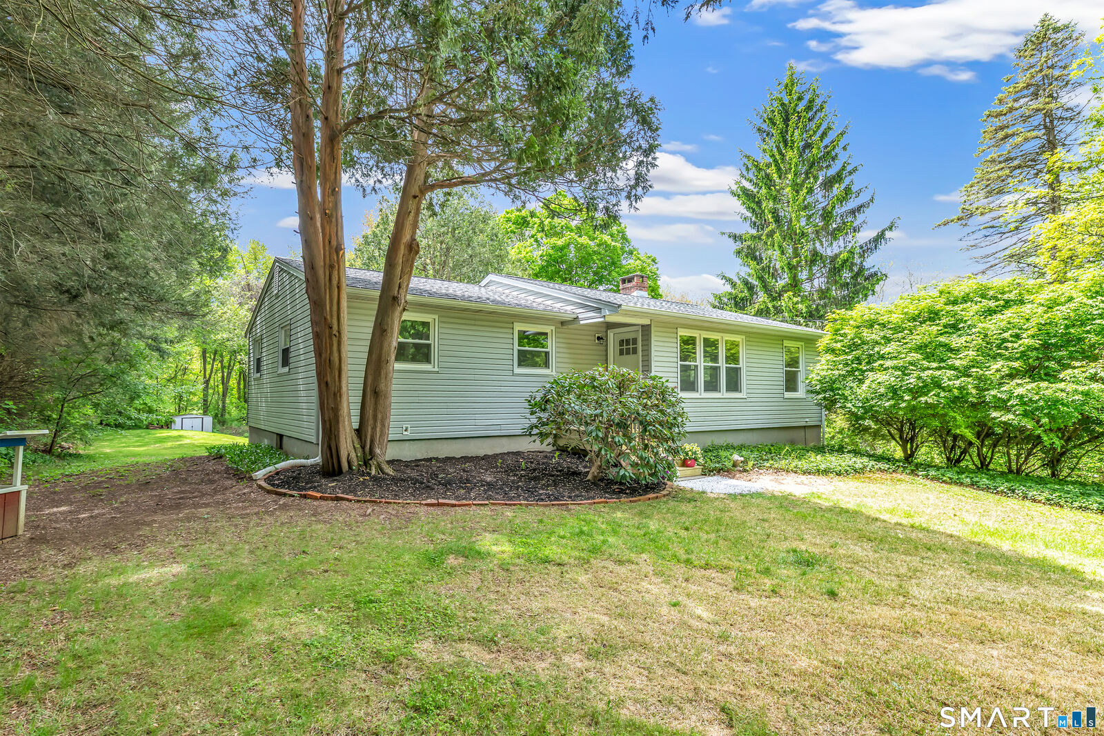 Property Photo:  7 Longview Road  CT 06482 