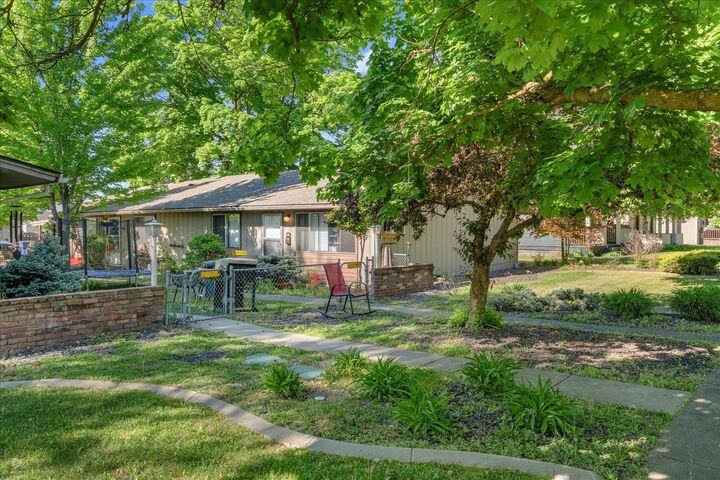 Property Photo:  1117 W Providence Ave  WA 99205 
