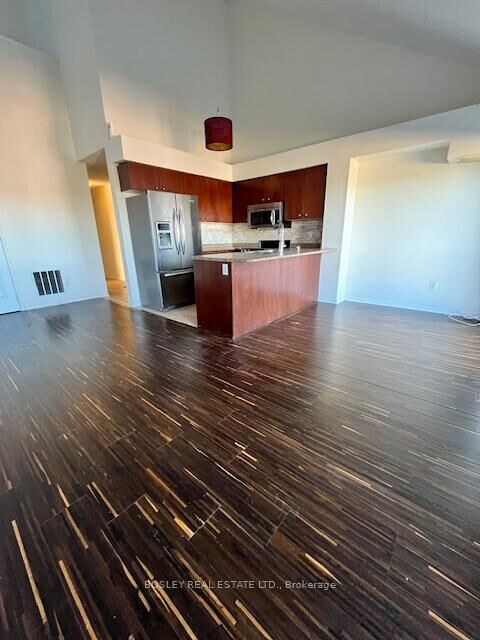 Property Photo: 647 C Warden Avenue 11 ON M1L 0E7