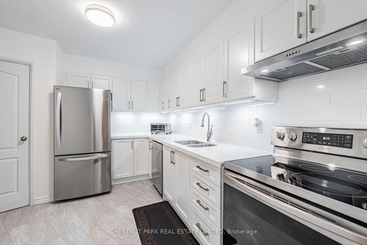 Property Photo: 60 Pavane Linkway N/A 206 ON M3C 1A1