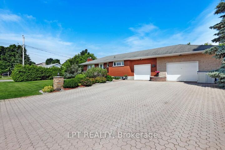 Property Photo: 1773 St Barbara Street ON K1T 1M3