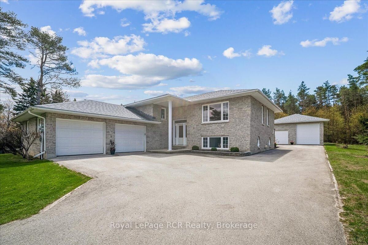 Property Photo: 30 Pine Tree Drive ON N0H 1P0