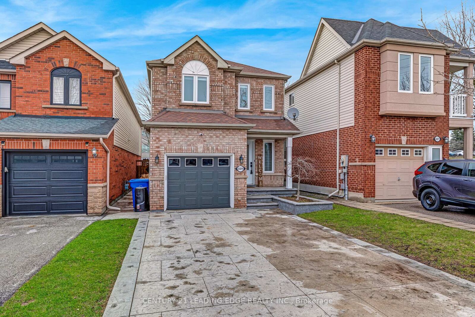 Photo de la propriété:  529 Pelletier Court  ON L3X 2N7 