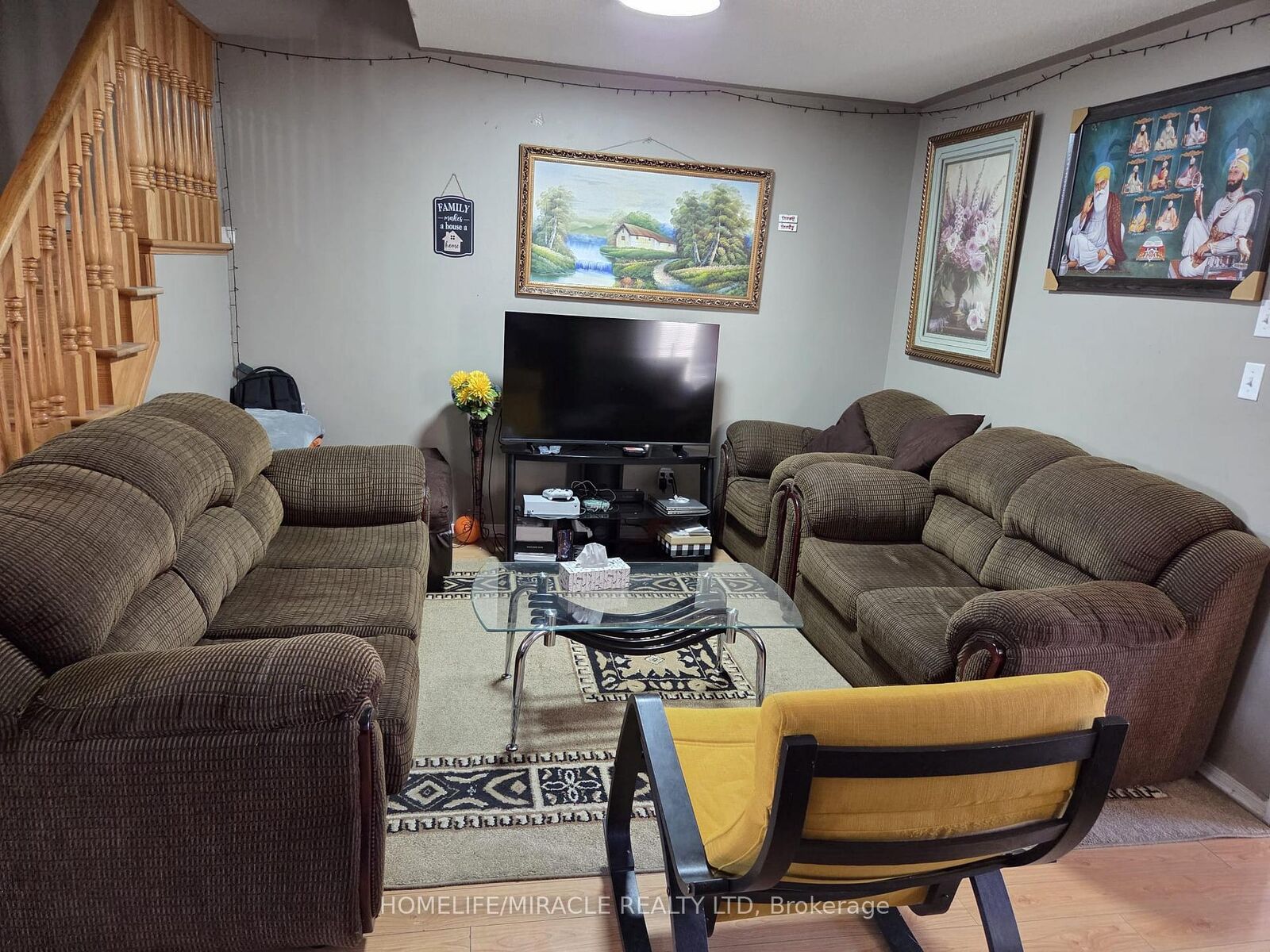 Property Photo: 62 Skylar Circle ON L6P 0Z2