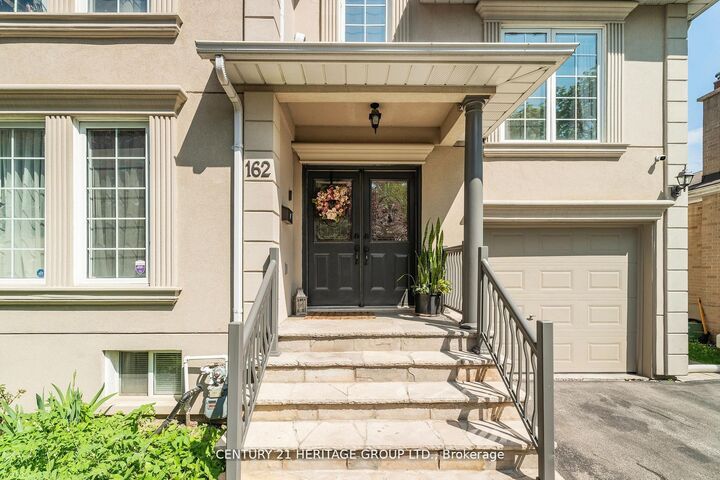 Property Photo:  162 Goulding Avenue  ON M2M 1L7 