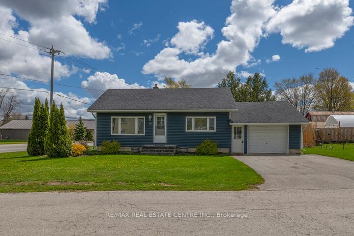 111 Elizabeth Street W — photo 1