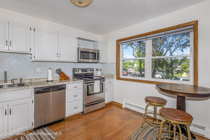 Property Photo:  802 Briarwood  NY 12561 