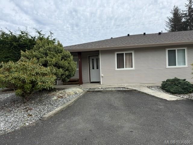 Property Photo:  7300 Columbia St 5  BC V0N 2P0 