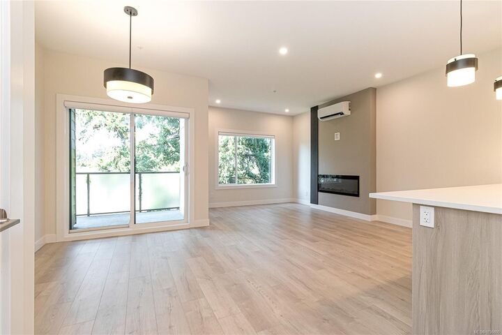 924 Jenkins Ave #405 — photo 1
