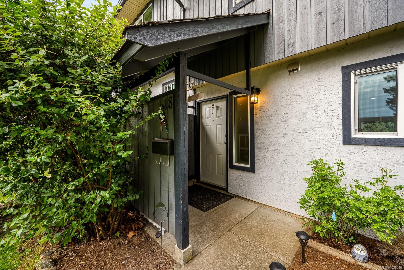 Property Photo:  158 Back Rd 18  BC V9N 3W6 