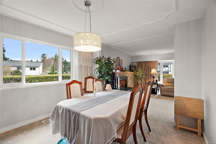 Property Photo: 2921 Mount Wells Dr BC V9B 4R9