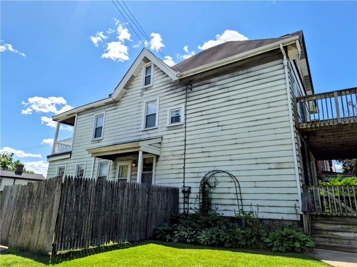 Property Photo:  415 E End Ave  PA 15221 