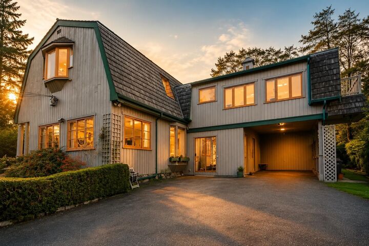 Property Photo: 2640 Bainbridge Avenue BC V5A 2S6