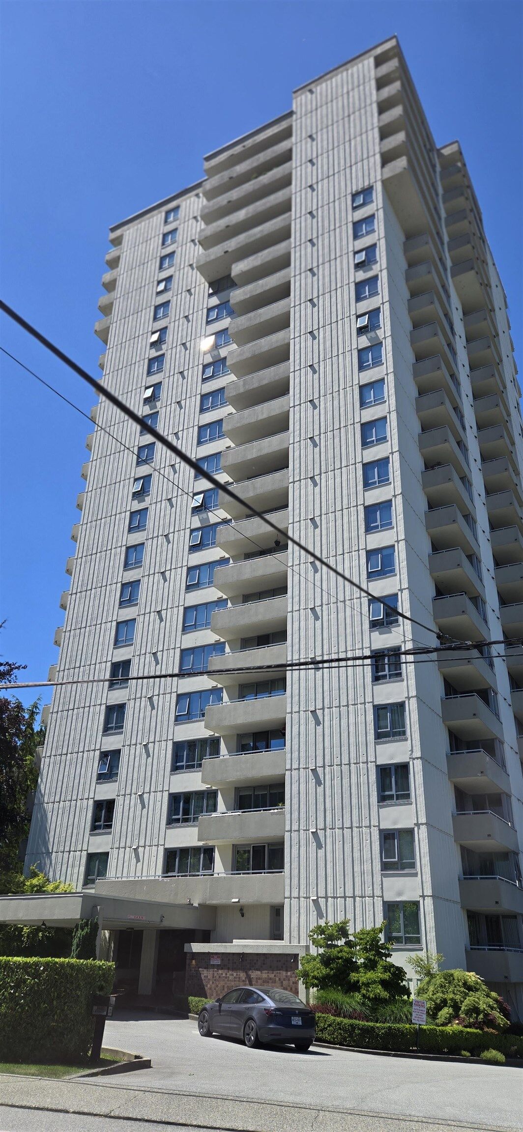 Property Photo: 5645 Barker Avenue 307 BC V5H 3Z5
