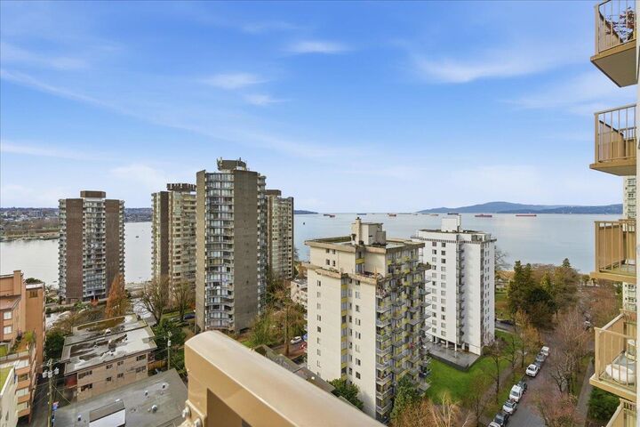 Property Photo:  1251 Cardero Street 1608  BC V6G 2H9 