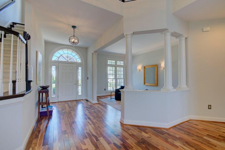 Property Photo:  43585 Jackson Hole Circle  VA 20176 